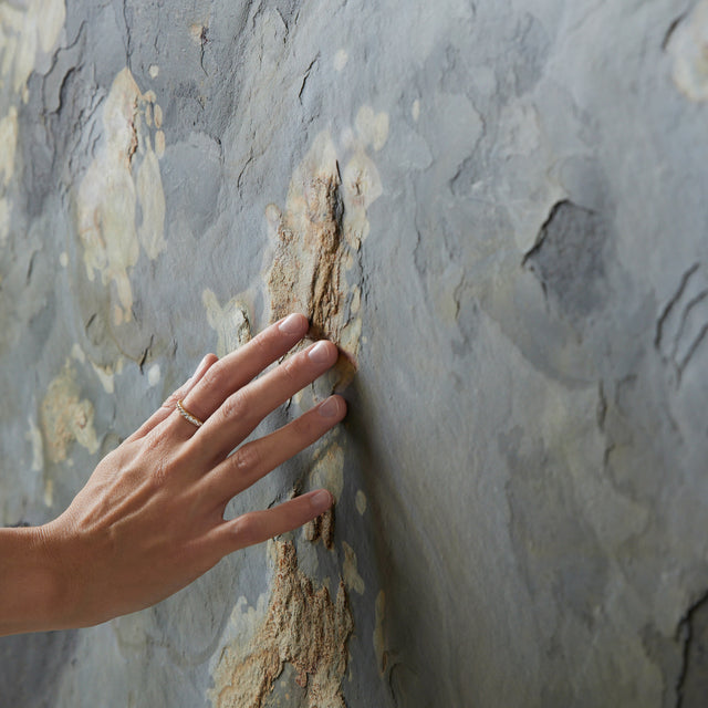 VeloStone™ India Autumn Flexible Natural Stone Wall Panel - 290cmx122cm